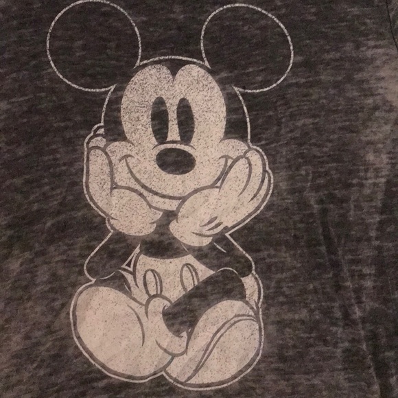 Distressed tee - Picture 3 of 4